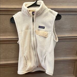 Patagonia Women’s Cream Fleece Vest